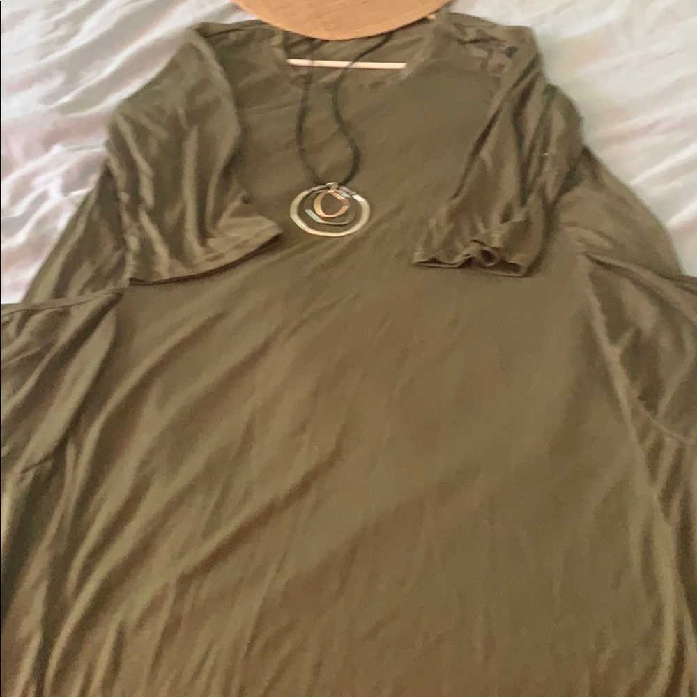 Women Batwing Pockets Casual Dress in Army Green